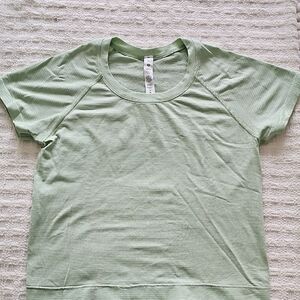 lululemon athletica Mint Green Short Sleeve Tee